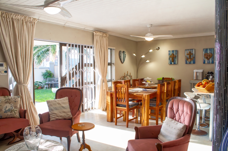 3 Bedroom Property for Sale in De Kelders Western Cape